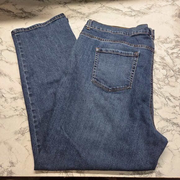 Gloria Vanderbilt 22W Medium Wash Denim Blue Straight Leg Casual Jeans - Picture 1 of 11